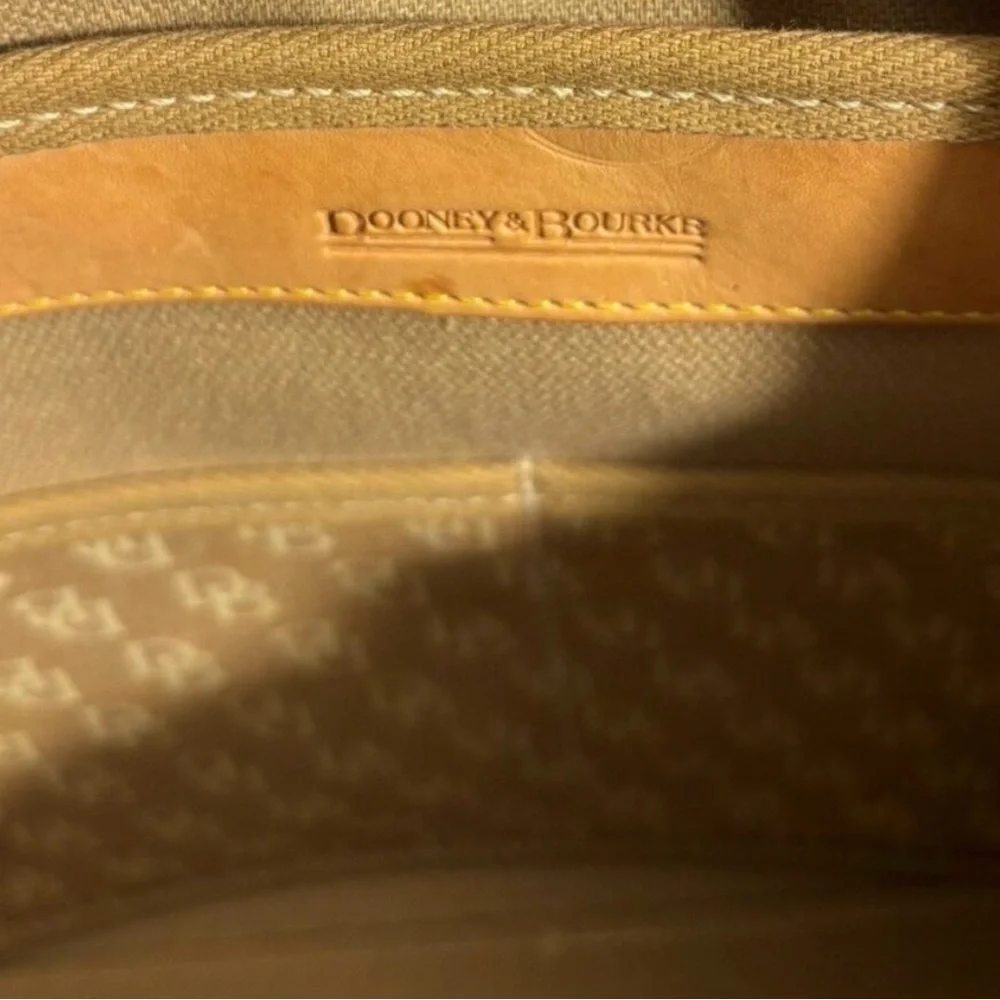 Dooney & Bourke Vintage made in Mexico Logo Shoulder Bag